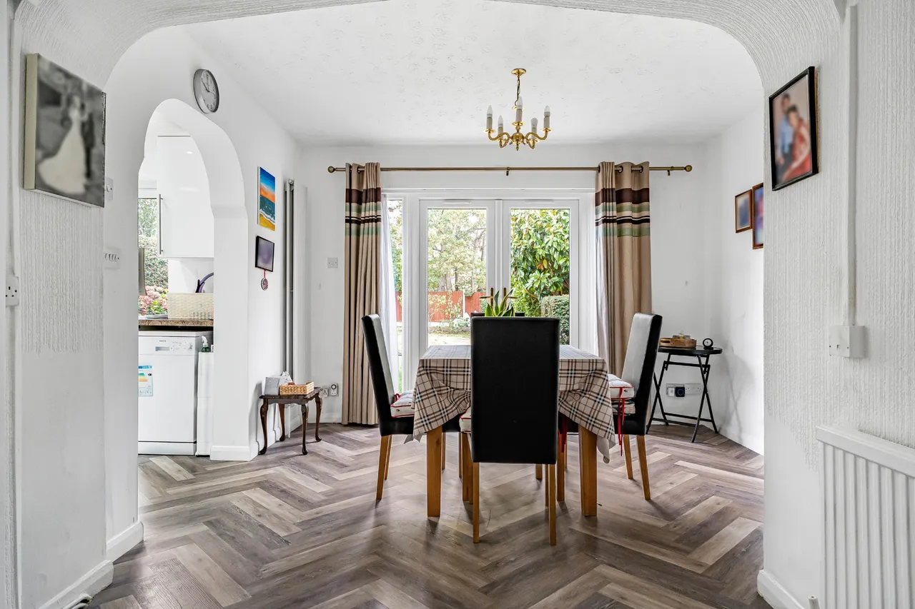 Cranbrook Road, Ilford, IG2, photo 9