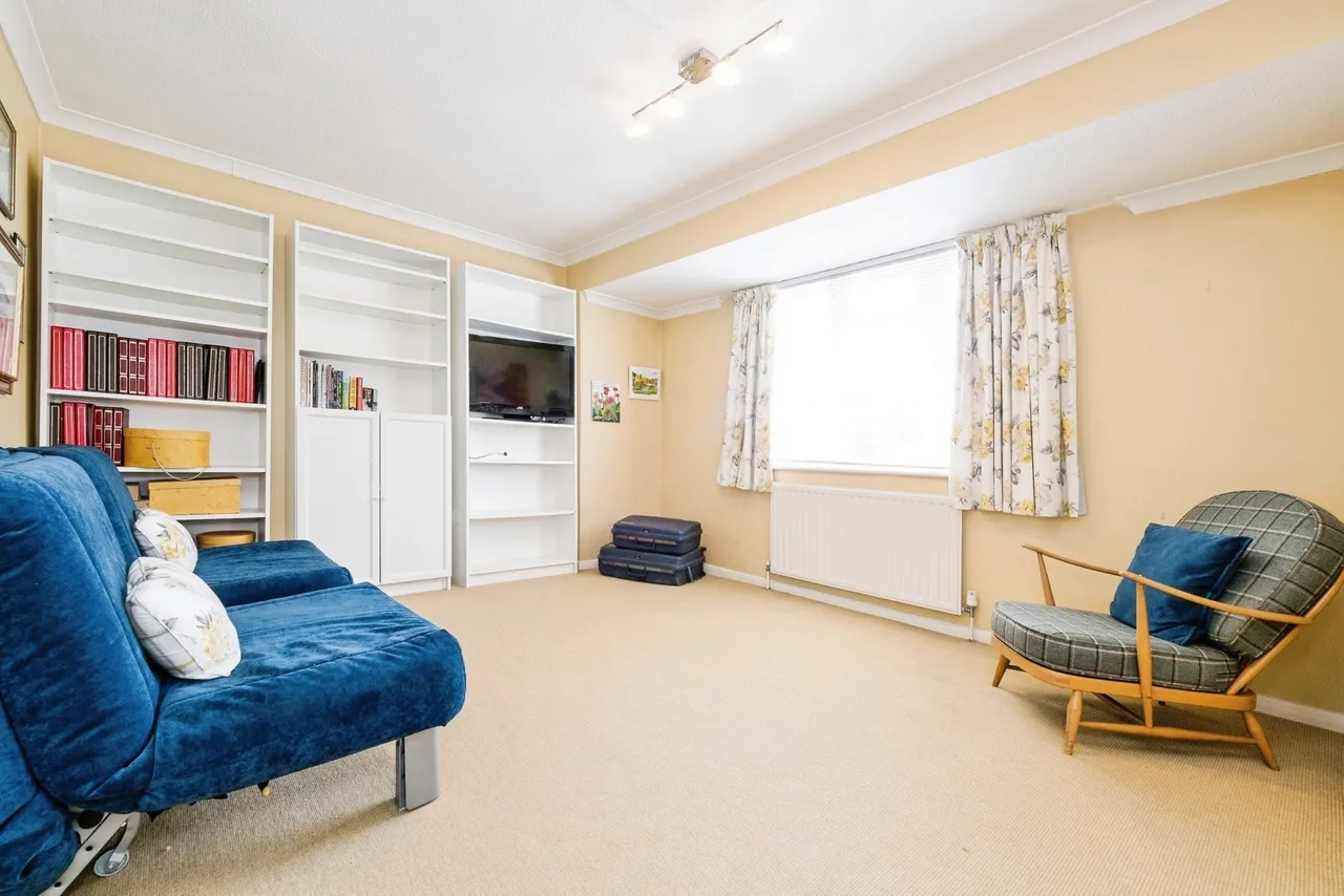 Roseacre Close, Hornchurch, RM11, photo 11