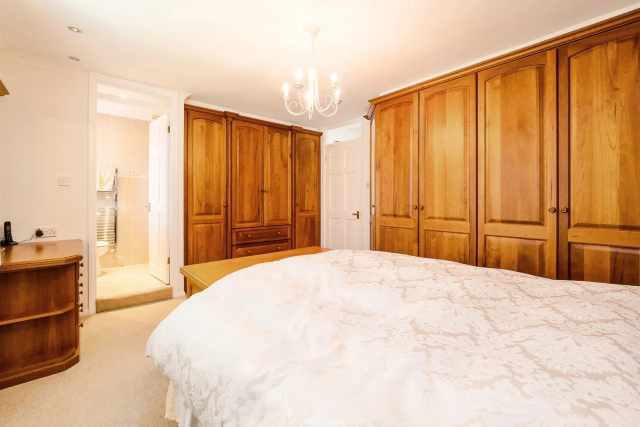 Roseacre Close, Hornchurch, RM11, photo 29