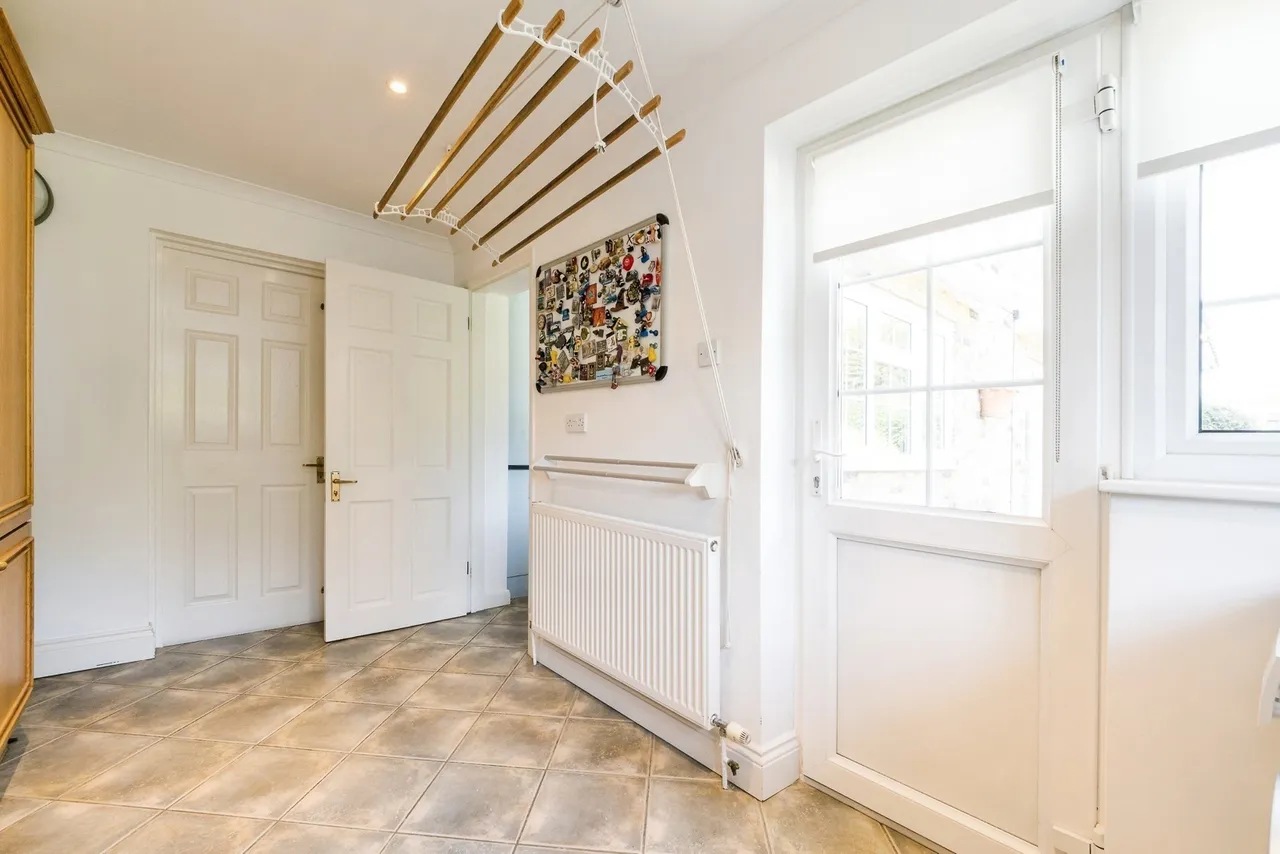 Roseacre Close, Hornchurch, RM11, photo 22