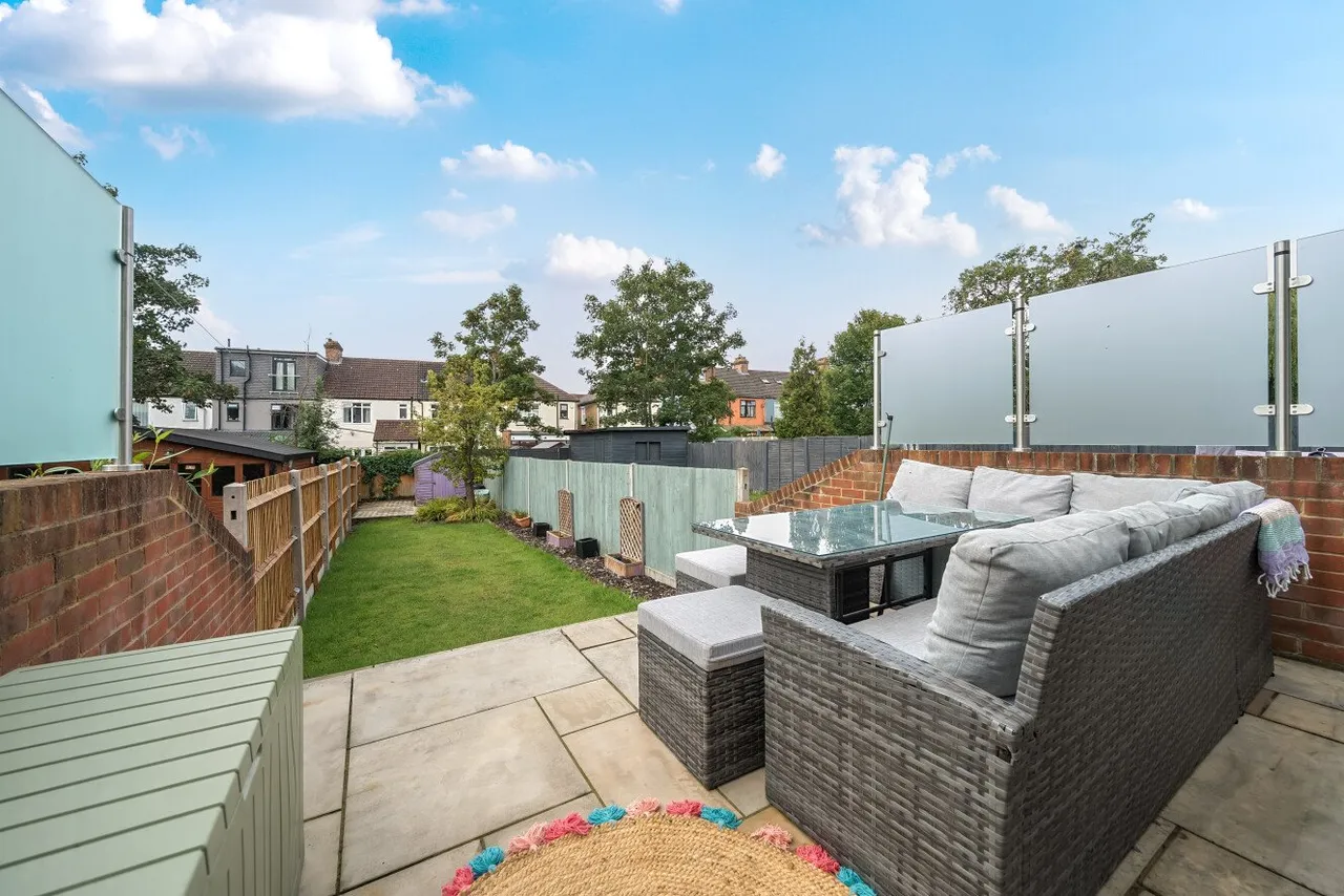 South Norwood Hill, South Norwood, London, SE25, photo 3