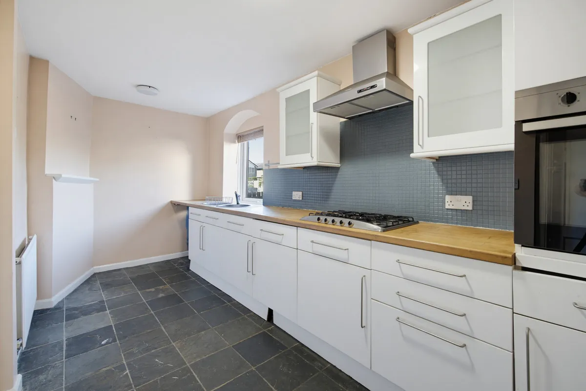 Sandhurst Street, Leeds, LS28, photo 2