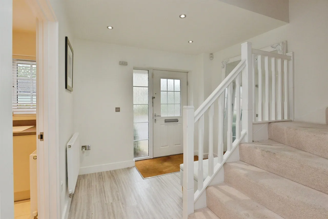 Devereux Court, Glebe Farm, Milton Keynes, photo 12