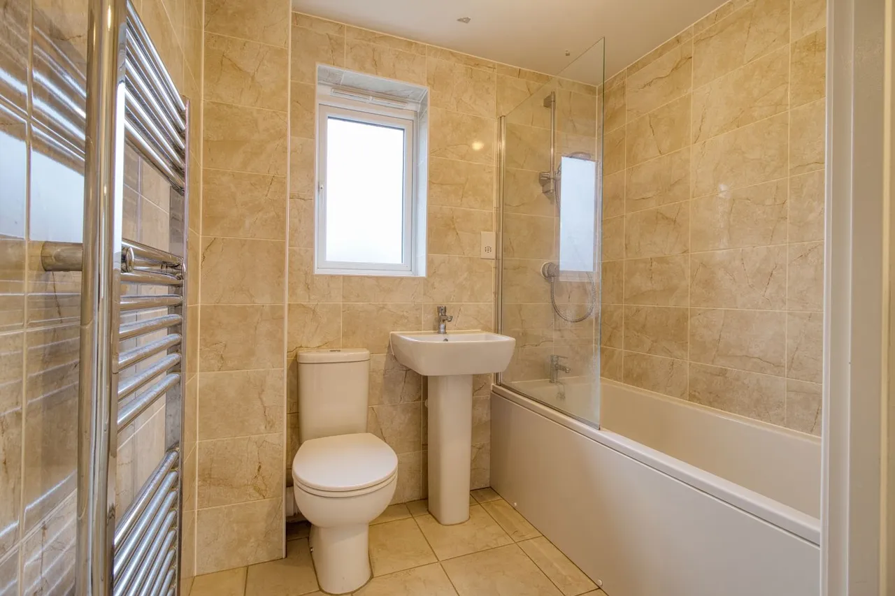 Lucknam Crescent, Coate, SN3, photo 7