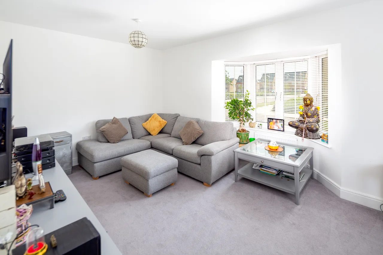 Buxton Close, Bicester, photo 4