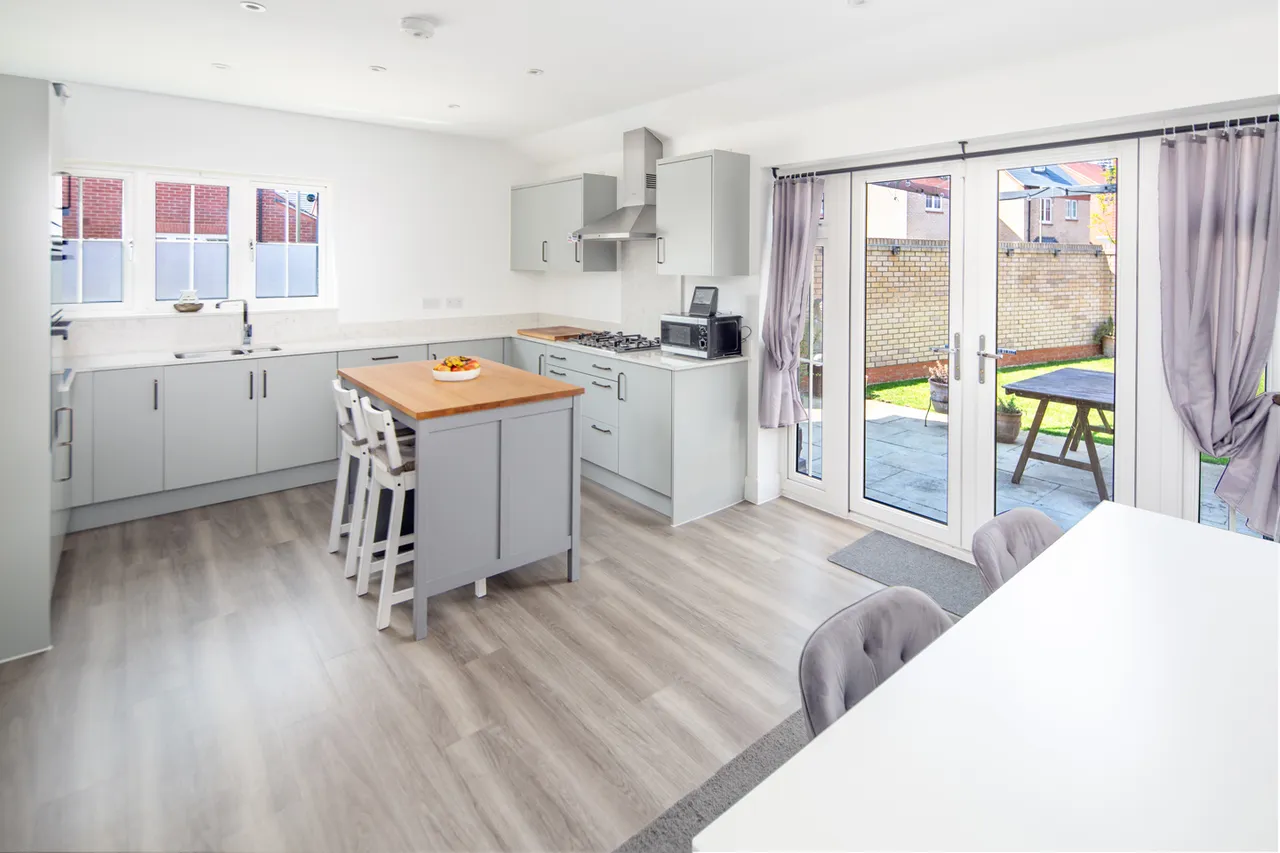 Buxton Close, Bicester, photo 8