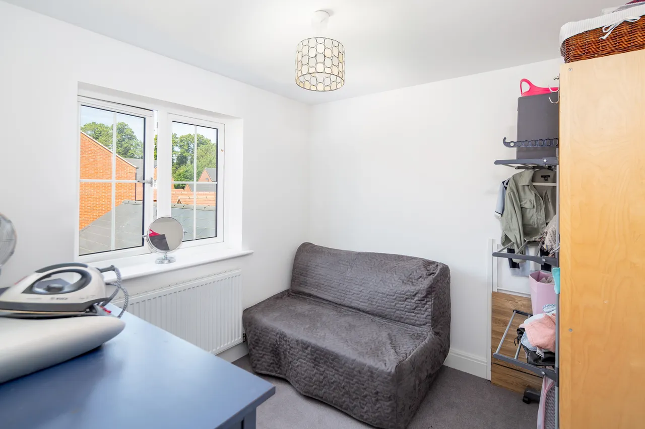 Buxton Close, Bicester, photo 18