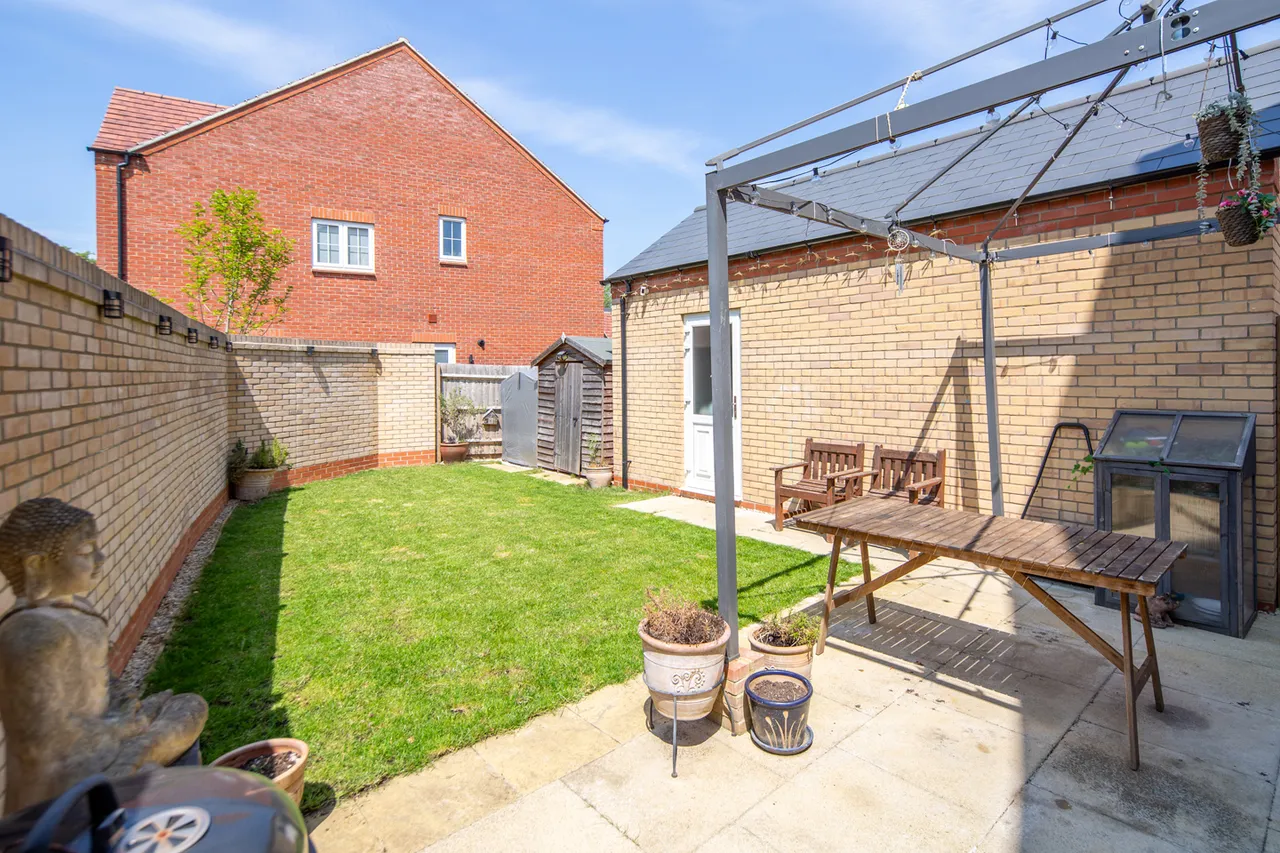 Buxton Close, Bicester, photo 27