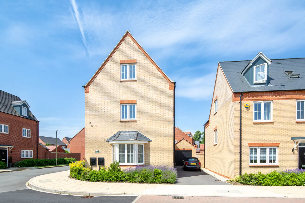 Buxton Close, Bicester, photo 30