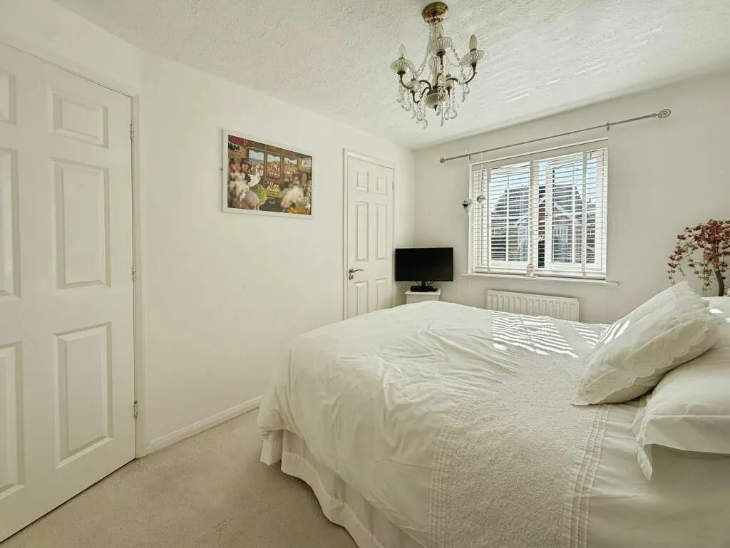 Farleys Way, Peasmarsh, TN31, photo 3