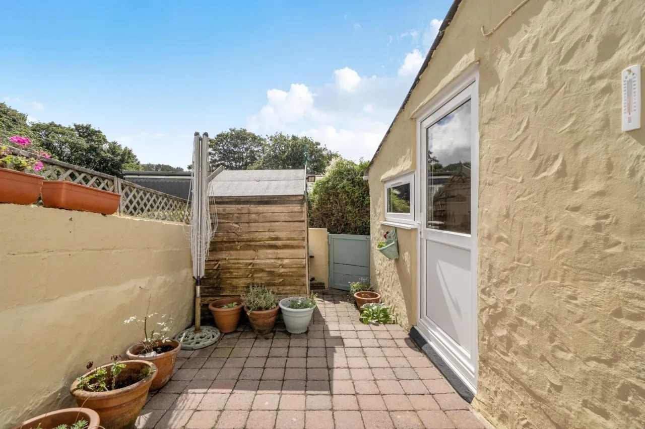 Church Road, Treswithian, TR14, photo 21