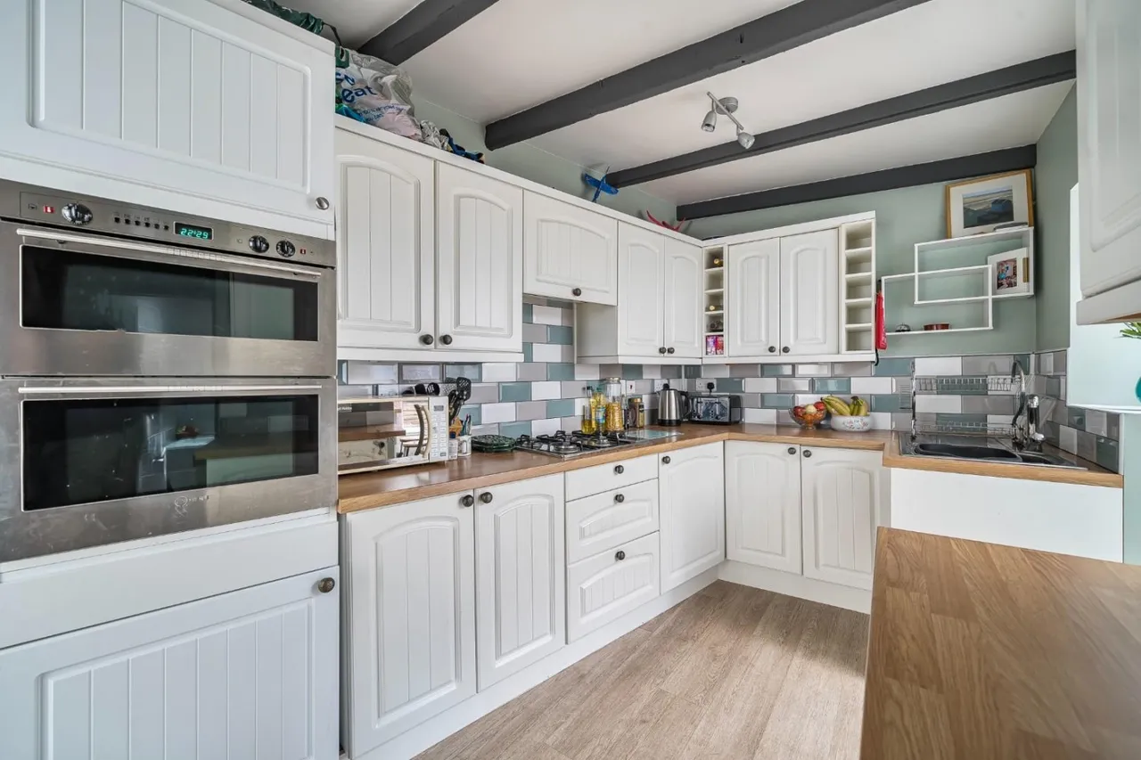 Church Road, Treswithian, TR14, photo 5