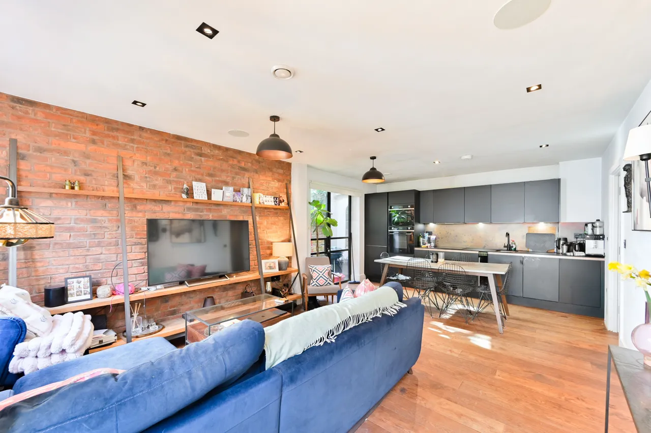 Flat 21, 7 Old Town, London, photo 2