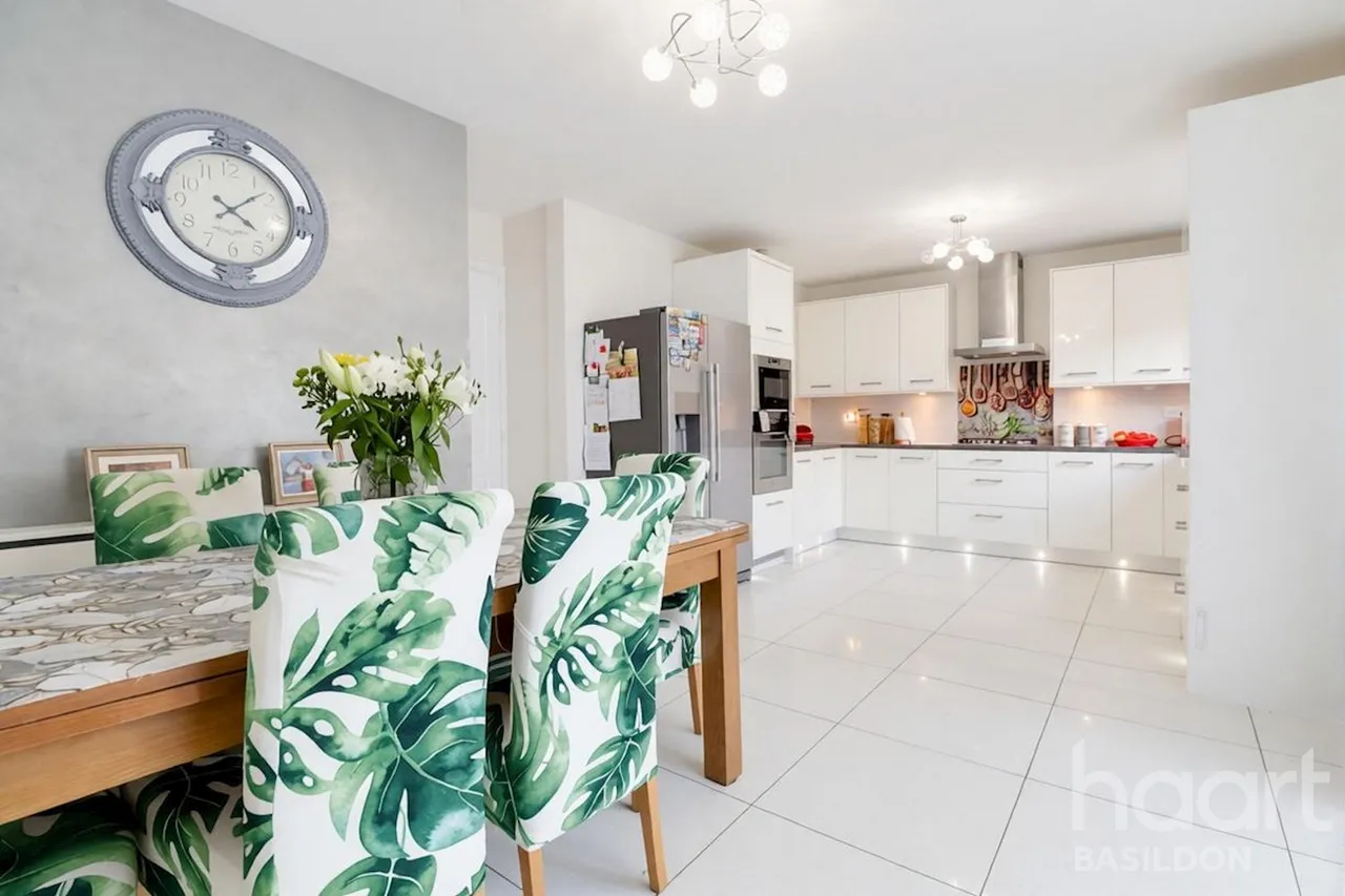 Sellars Way, Basildon, SS15, photo 5