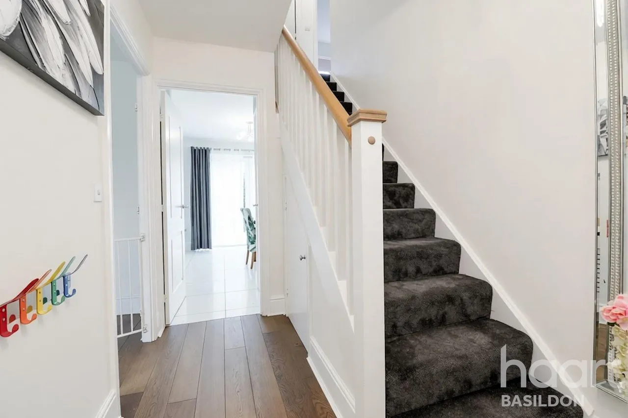 Sellars Way, Basildon, SS15, photo 3