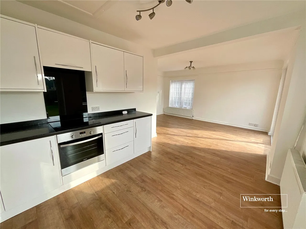 Woodland Way, Highcliffe, Dorset, BH23, photo 4