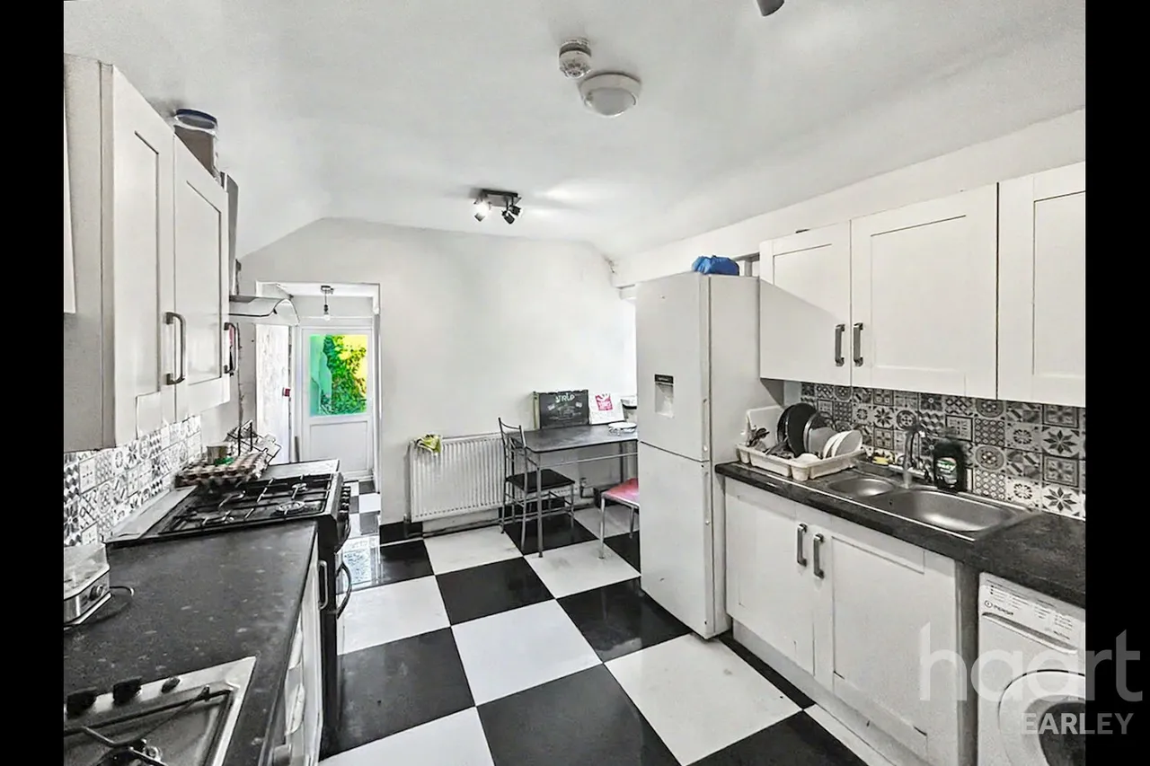 1 bed house to rent, Cumberland Road, RG1