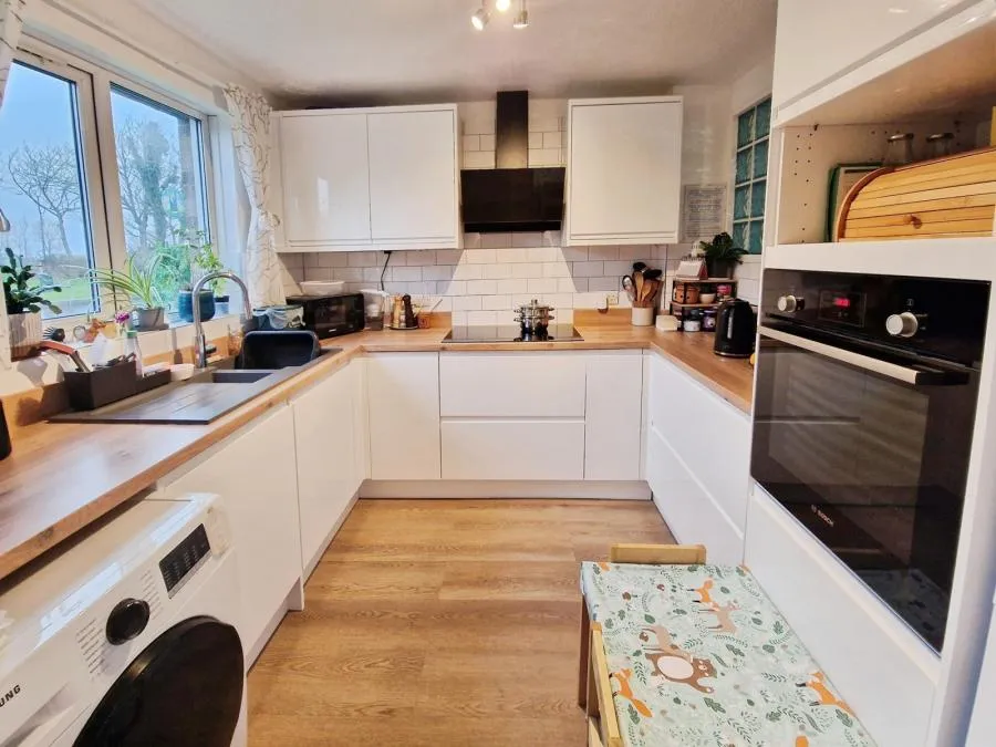 Lanes End, Totland Bay, PO39, photo 2