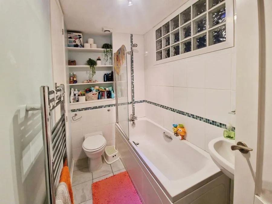 Lanes End, Totland Bay, PO39, photo 7