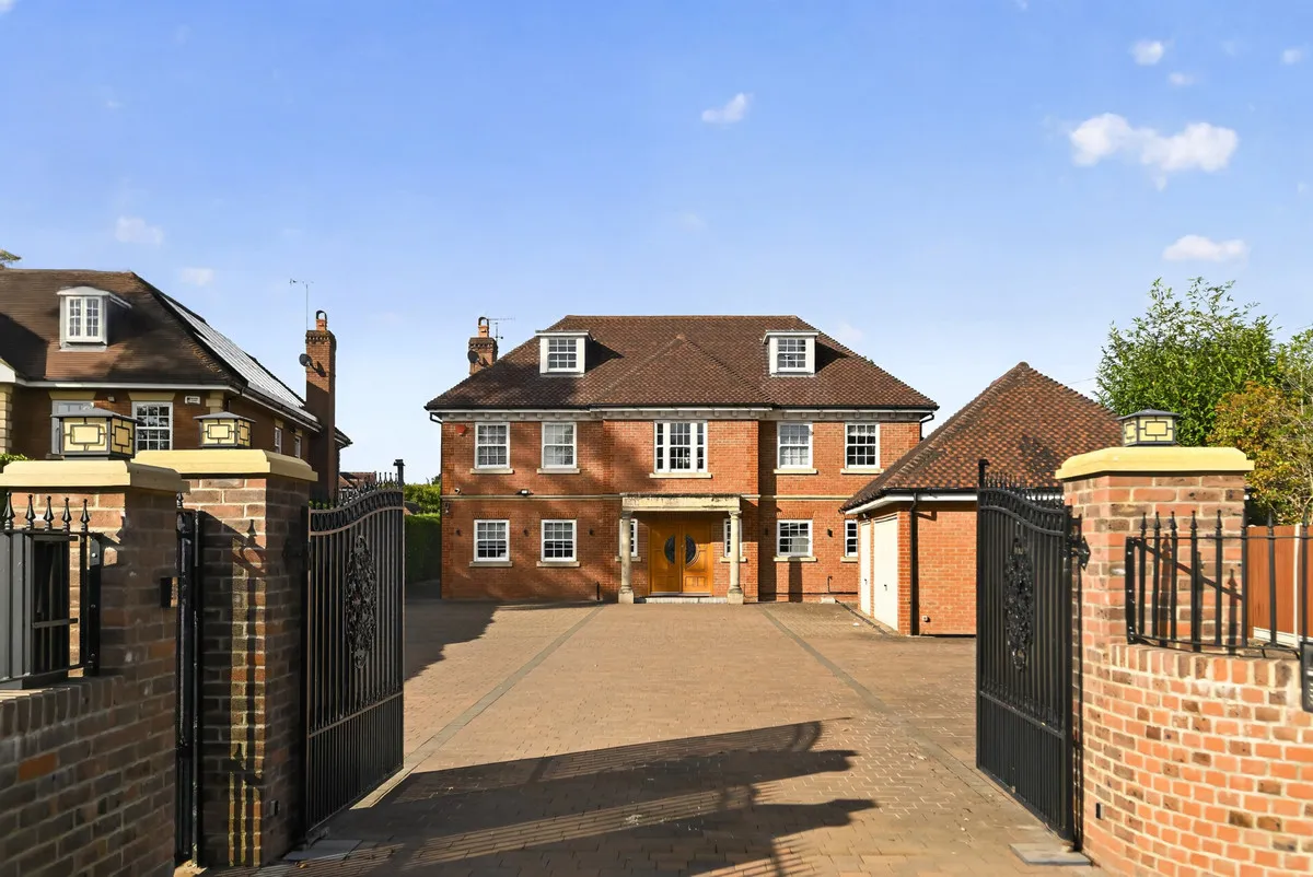 5 bed house for sale, Templewood Lane, Farnham Common, SL2