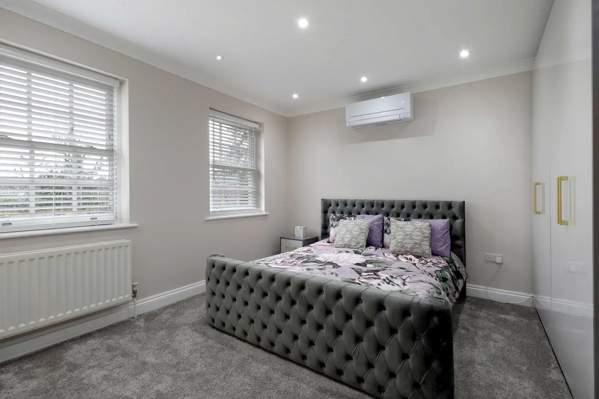 Templewood Lane, Farnham Common, SL2, photo 22