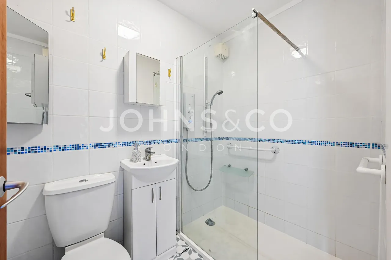 Brook Road South, Brentford, TW8, photo 9