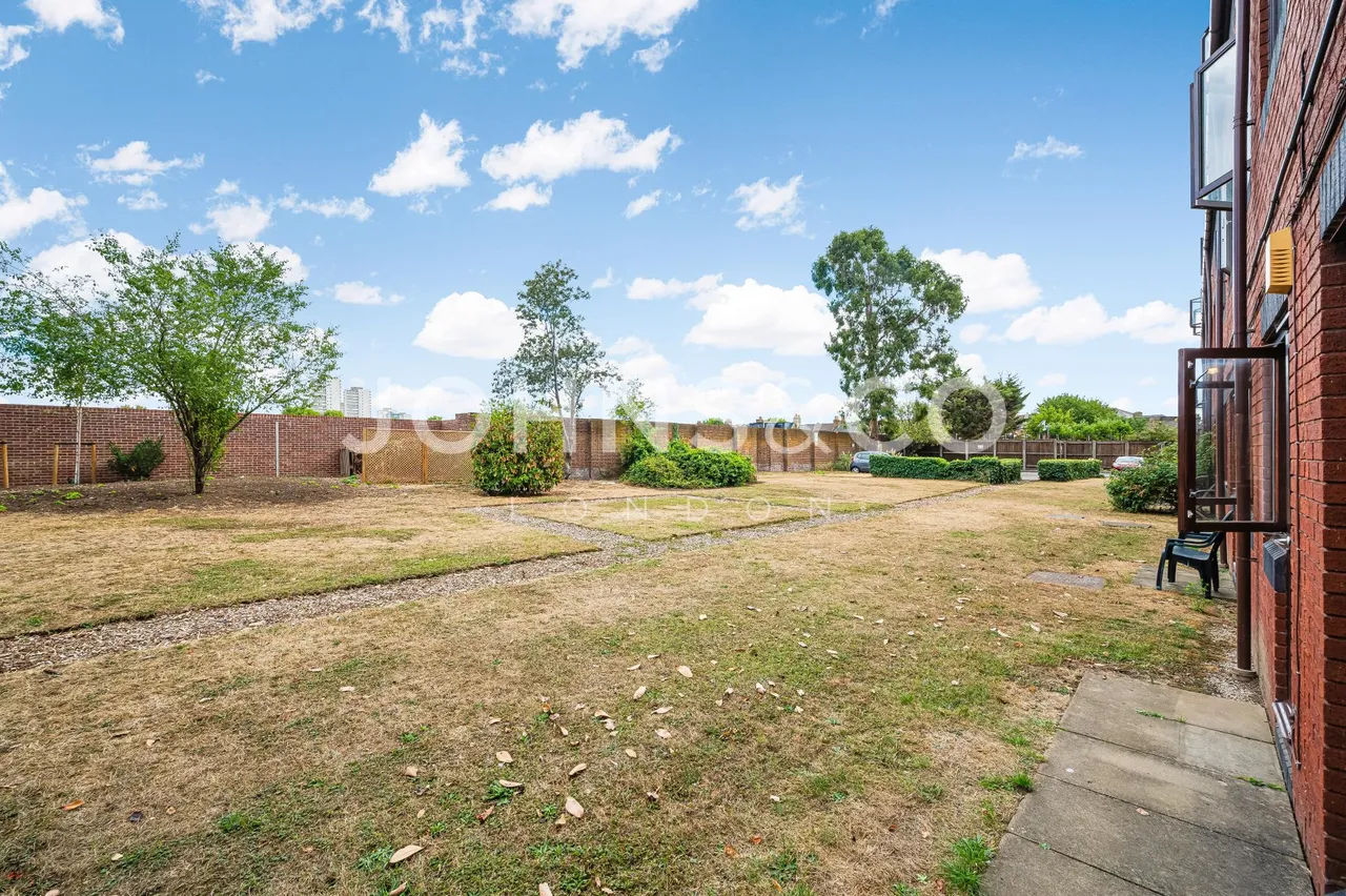 Brook Road South, Brentford, TW8, photo 4
