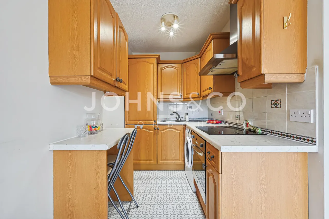 Brook Road South, Brentford, TW8, photo 6