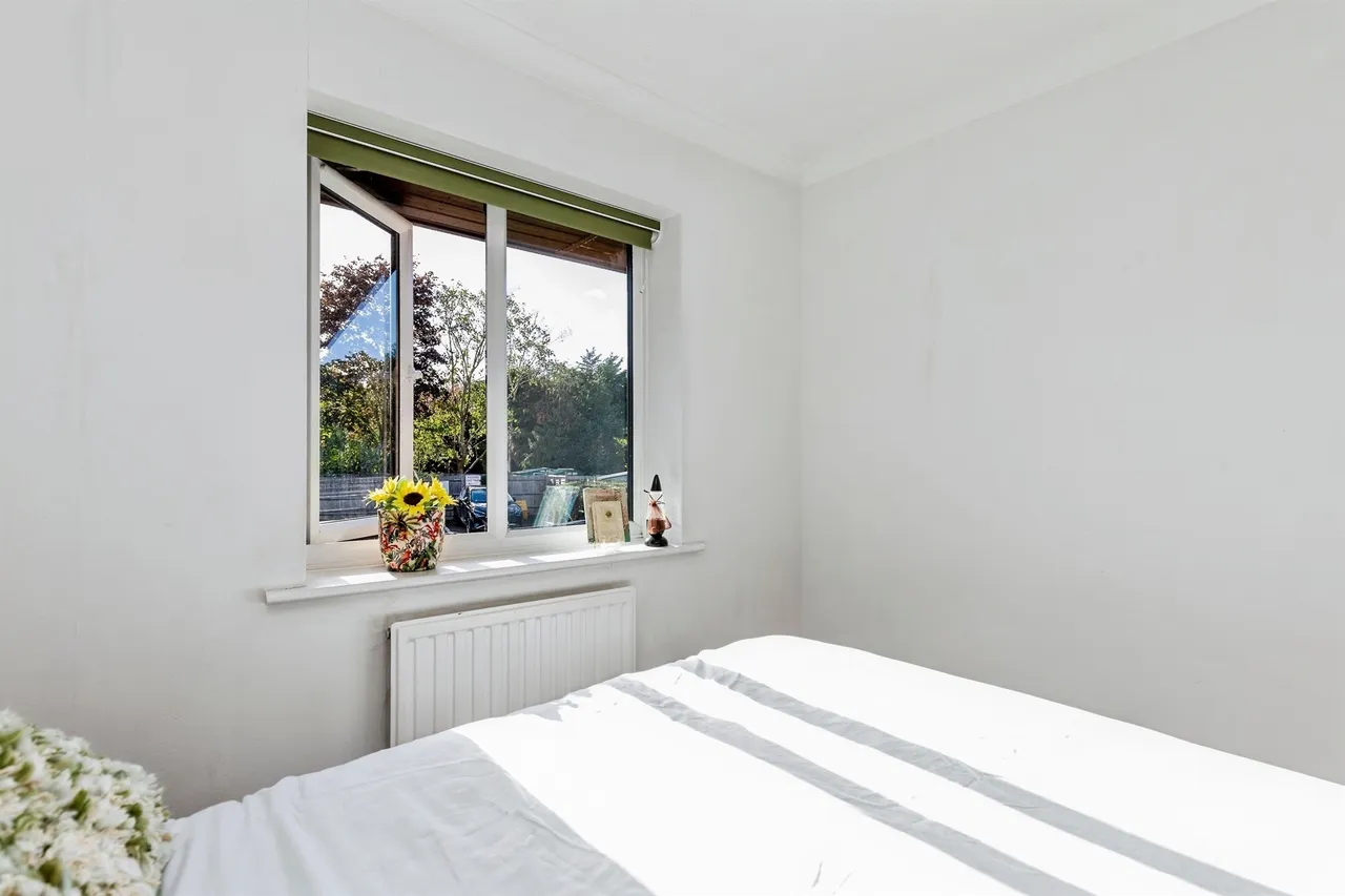 Gordon Road, Burgess Hill, RH15, photo 10