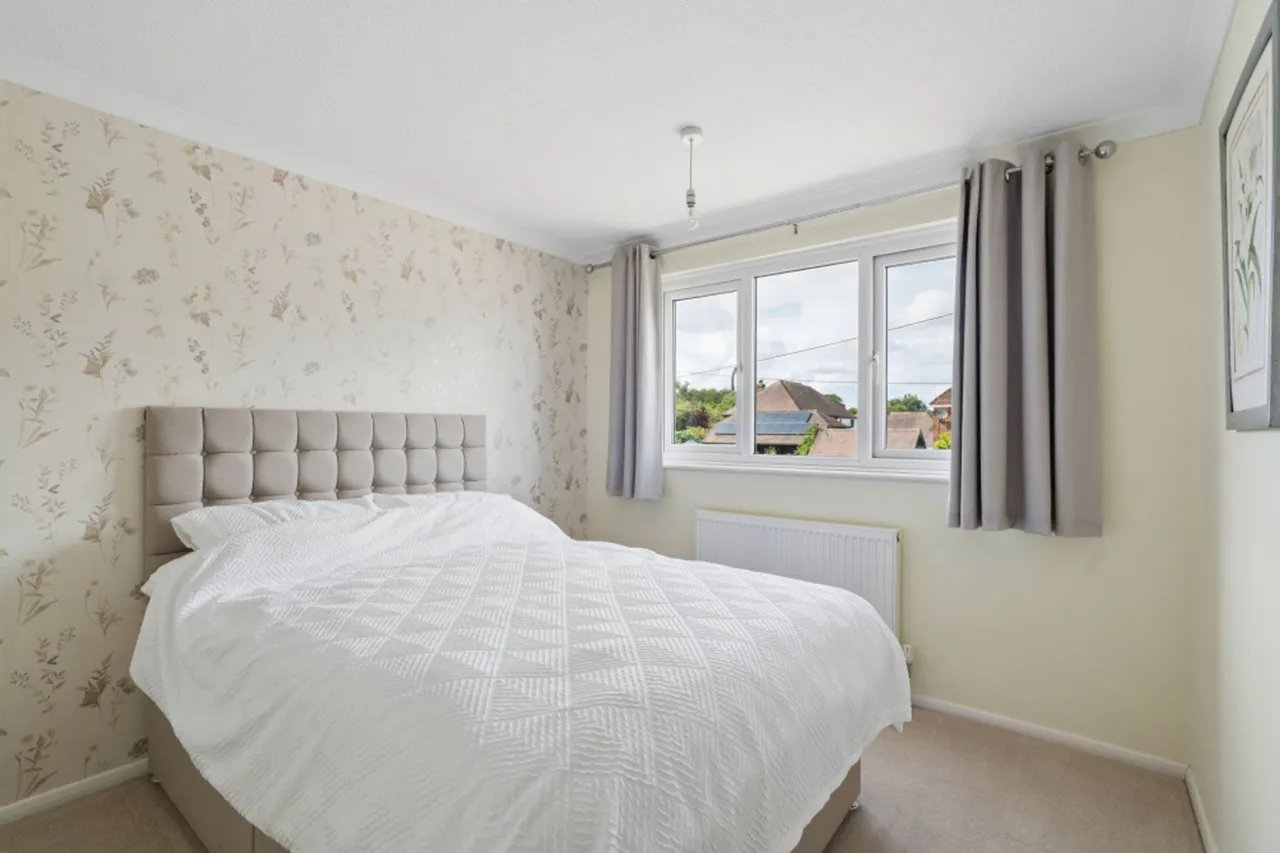 Woodlands Drive, Naphill, HP14, photo 16