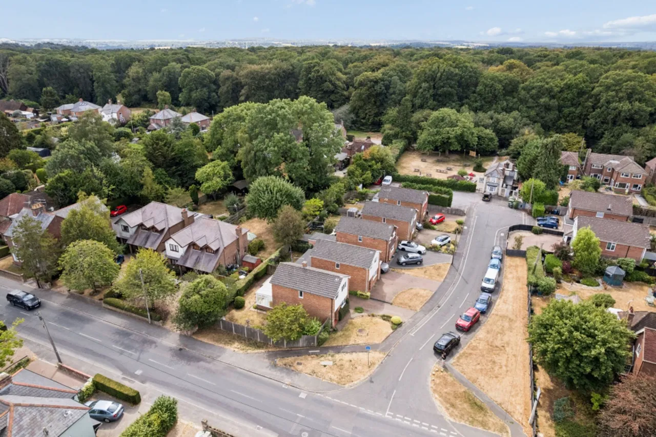 Woodlands Drive, Naphill, HP14, photo 23