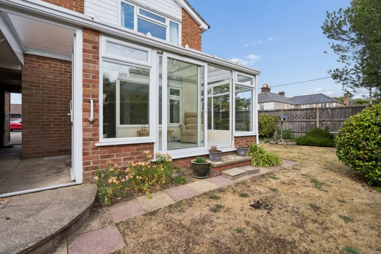 Woodlands Drive, Naphill, HP14, photo 32
