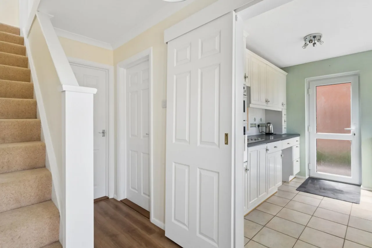 Woodlands Drive, Naphill, HP14, photo 10