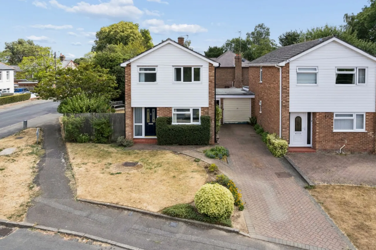 Woodlands Drive, Naphill, HP14, photo 21
