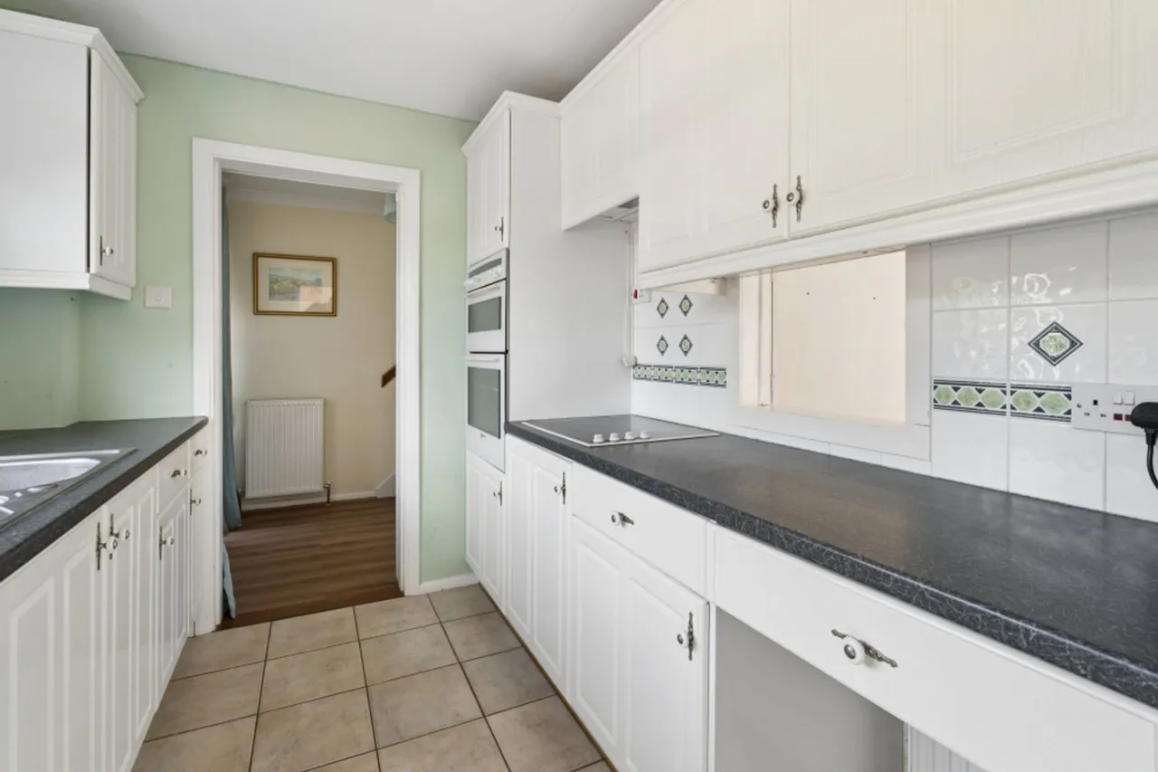 Woodlands Drive, Naphill, HP14, photo 8
