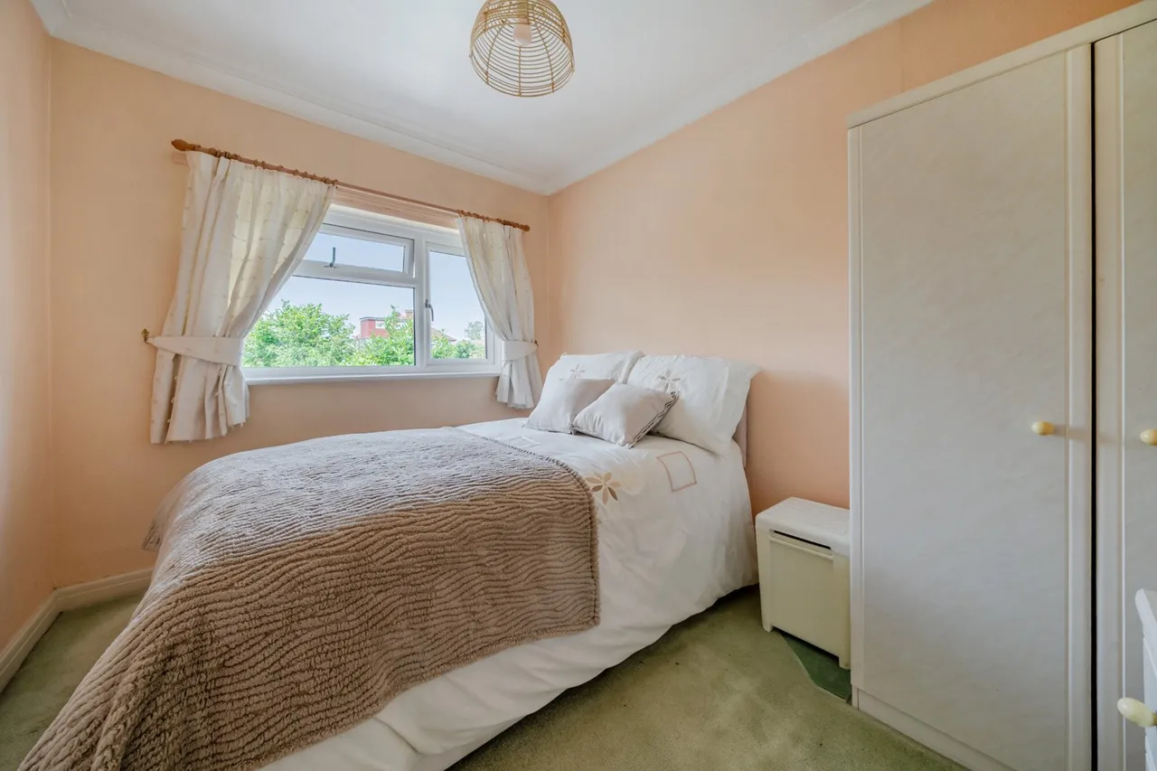 Hawthorn Drive, BR4, photo 9
