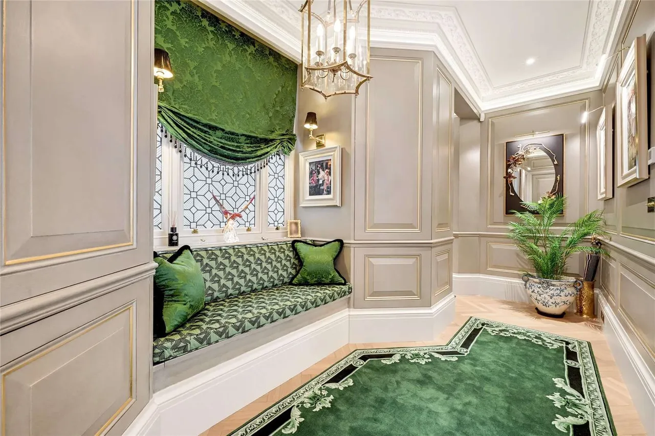 Kensington Court Mansions, London, W8 5DT, photo 11