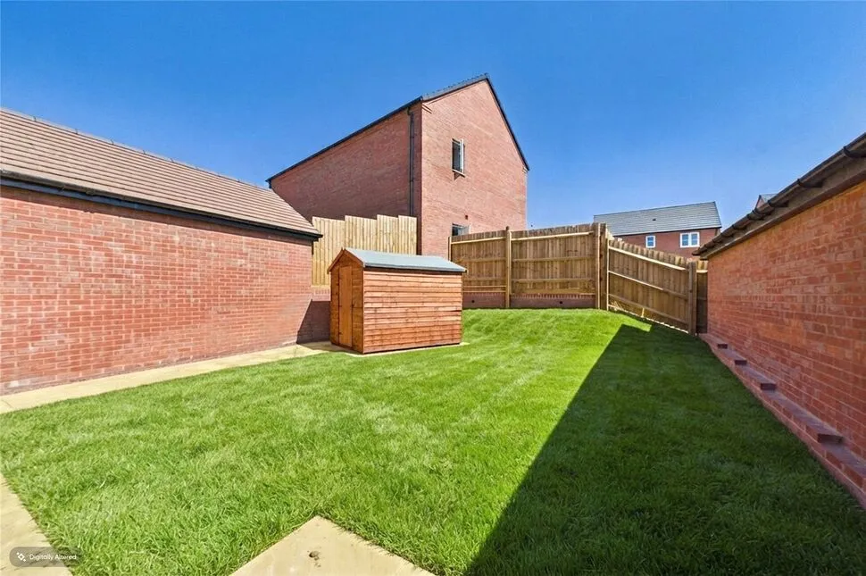 4 bed house for sale, Hadlow Gardens, Kettering, NN16