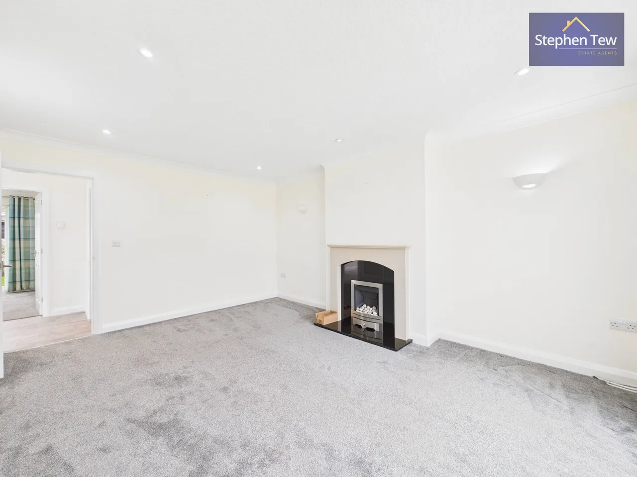 Pinewood Avenue, Preesall, FY6, photo 5