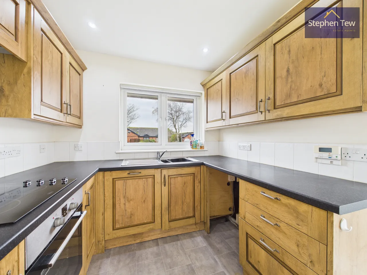 Pinewood Avenue, Preesall, FY6, photo 7