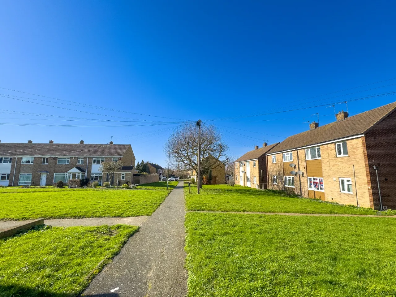 Queens Gardens, Dartford, Kent, DA2 6HY, photo 2