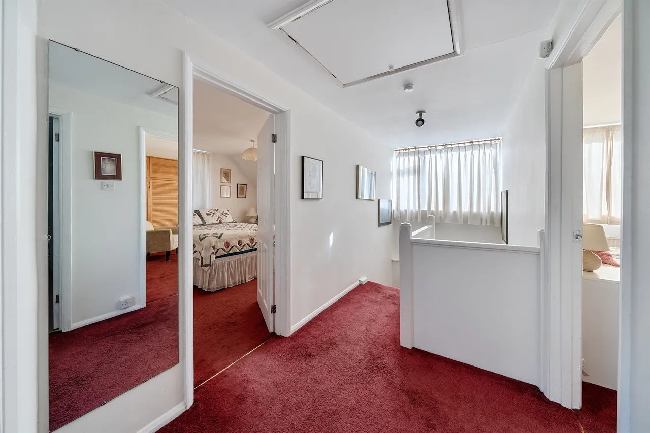 Stewart Close, Fifield, SL6, photo 10