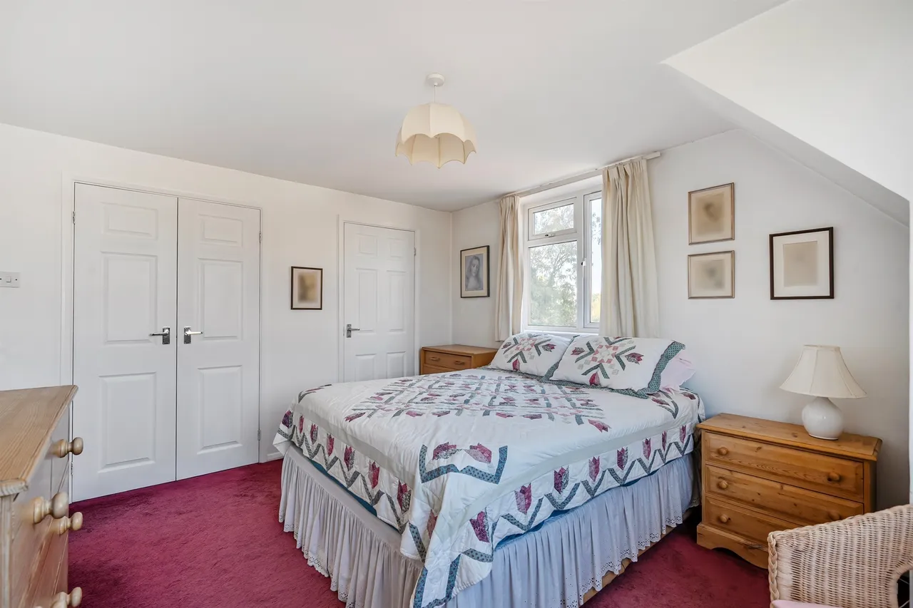 Stewart Close, Fifield, SL6, photo 12