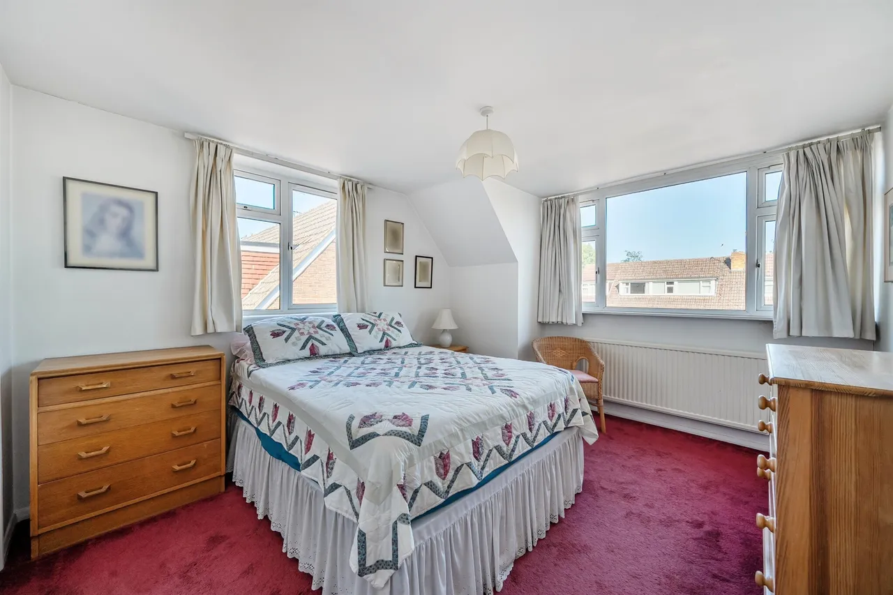 Stewart Close, Fifield, SL6, photo 11