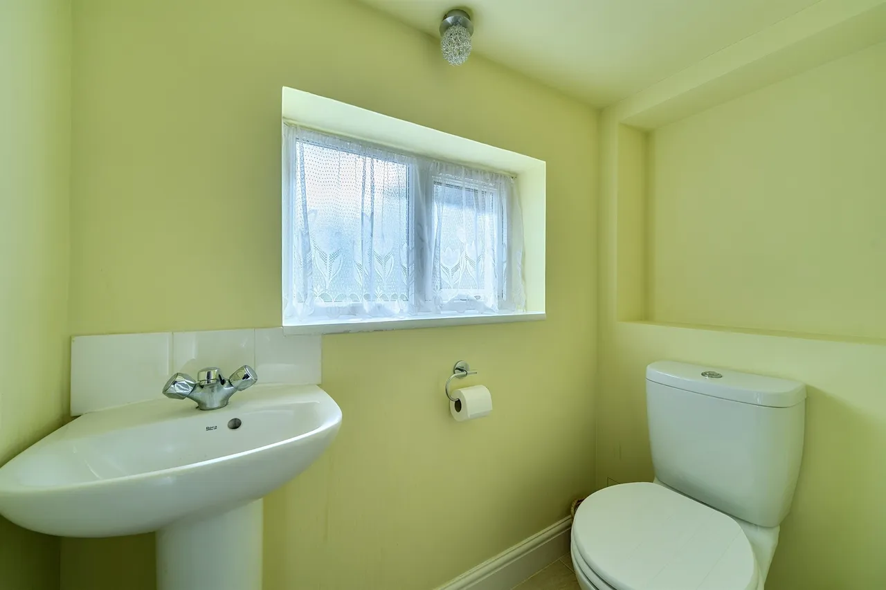 Stewart Close, Fifield, SL6, photo 8