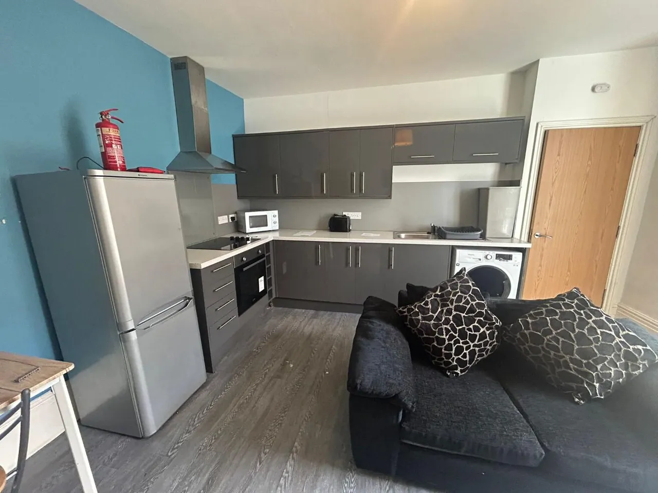 3 bed flat to rent, Hill Park Crescent, Plymouth