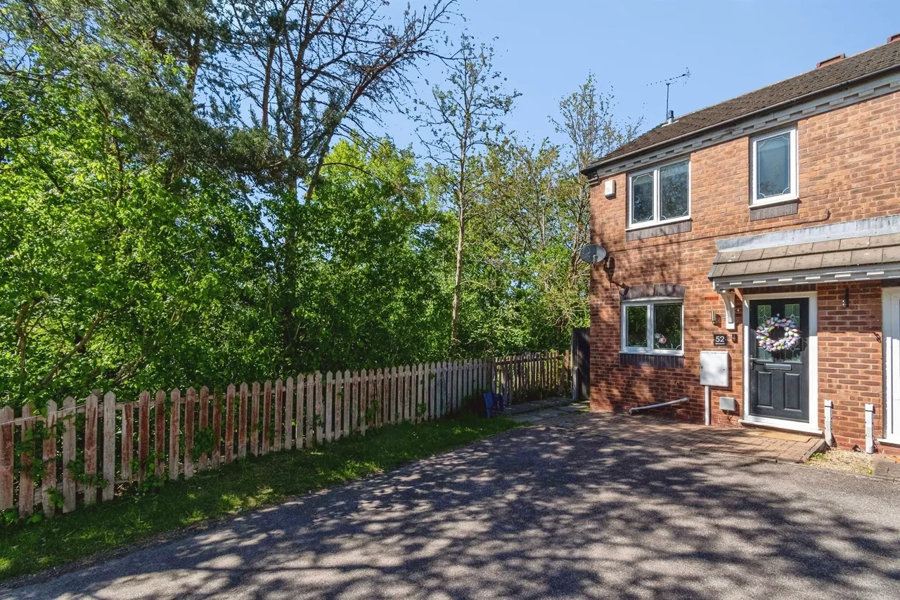 2 bed house for sale, Mill Crescent, Heath Hayes, WS11