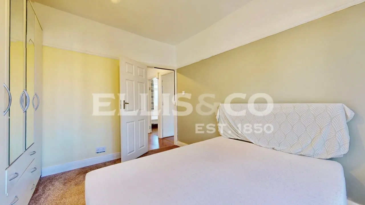 Forty Avenue, Wembley, HA9, photo 3