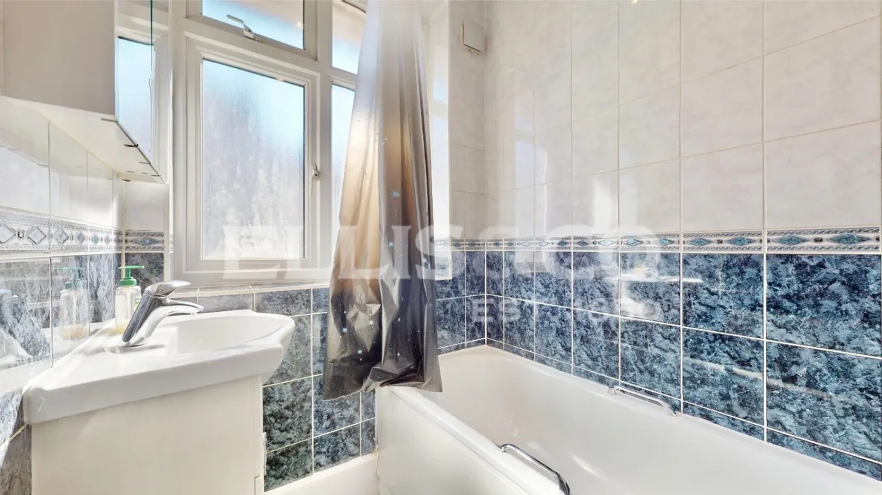Forty Avenue, Wembley, HA9, photo 15