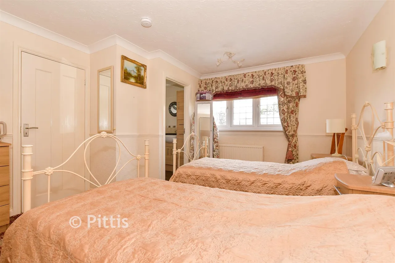 Green Lane, Shanklin, PO37, photo 21